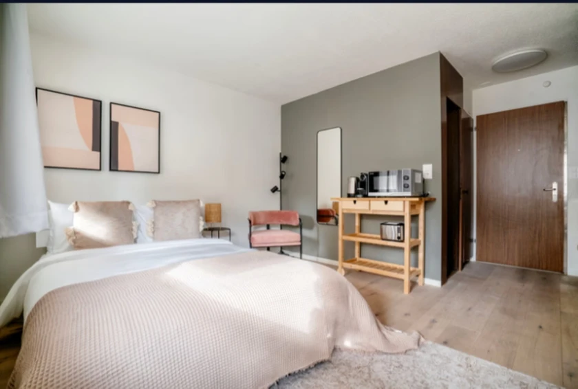 apartment - $1,500 thumbnail 5