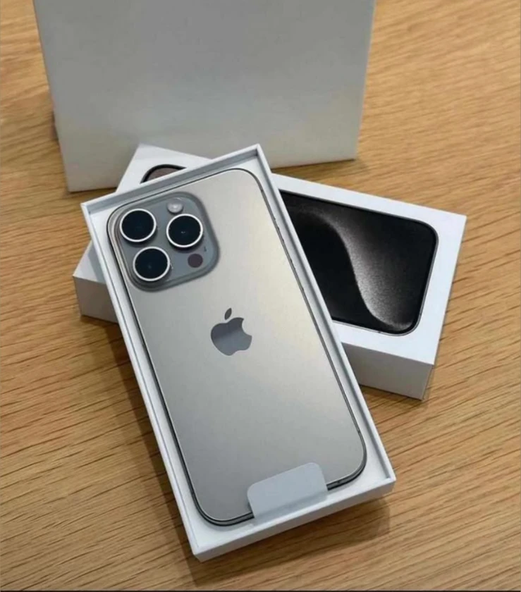 iphone 15 pro max - $550 thumbnail 2