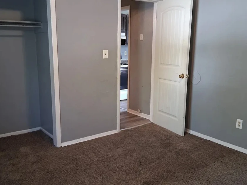 $520 1beds1baths700sqft600 n cedar st #610, nevada, mo 64772 thumbnail 2