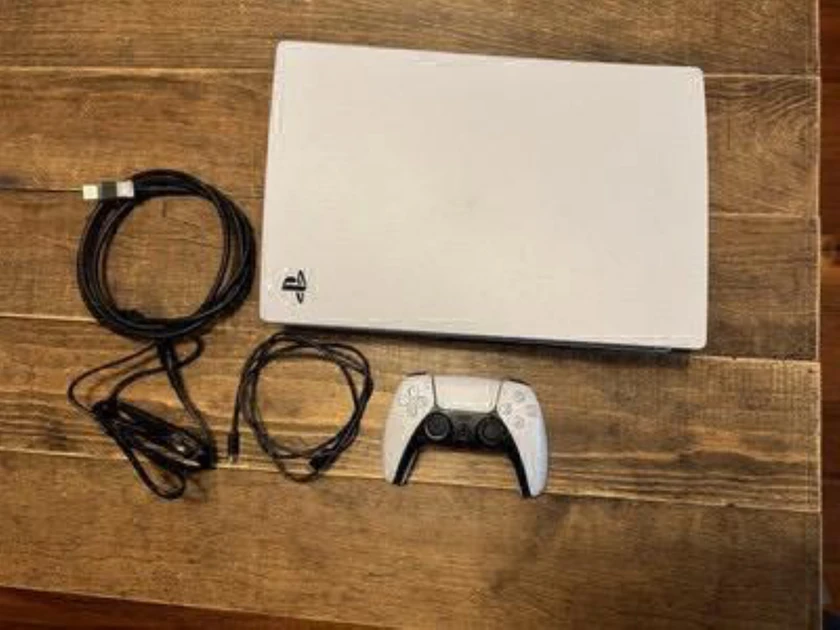 play station 5 thumbnail 2