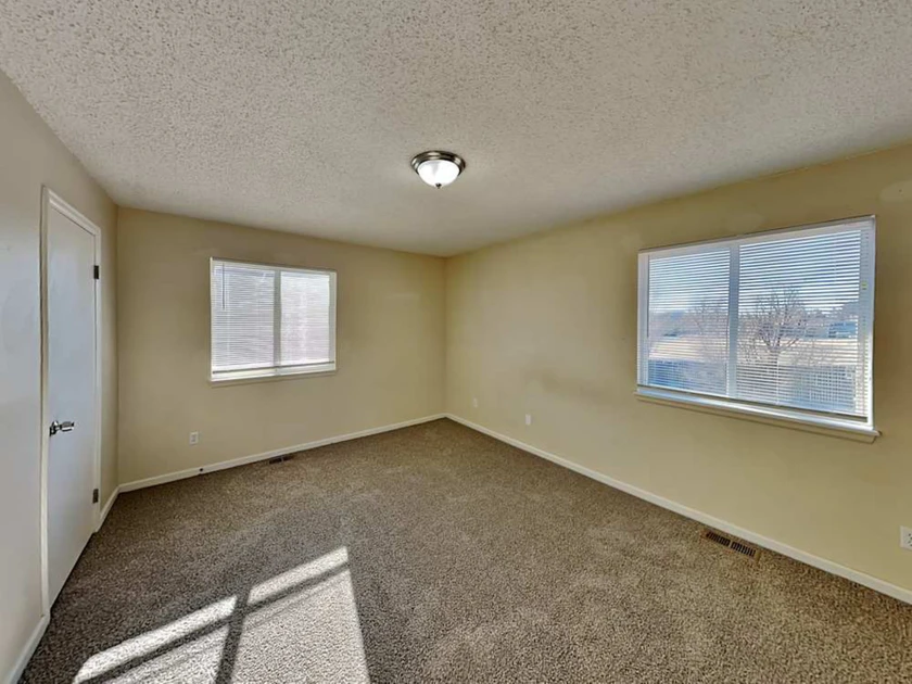 $1,299 / 3br - 1656sqft - affordable family home available for rent thumbnail 6
