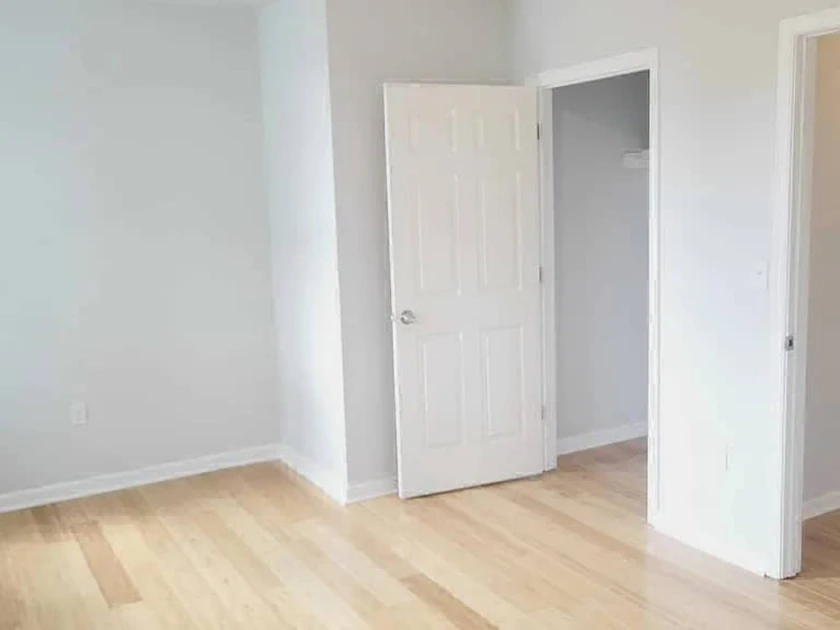 $300 / 3br - 1100sqft - 3 and 2 bedrooms houses available at different locations thumbnail 7