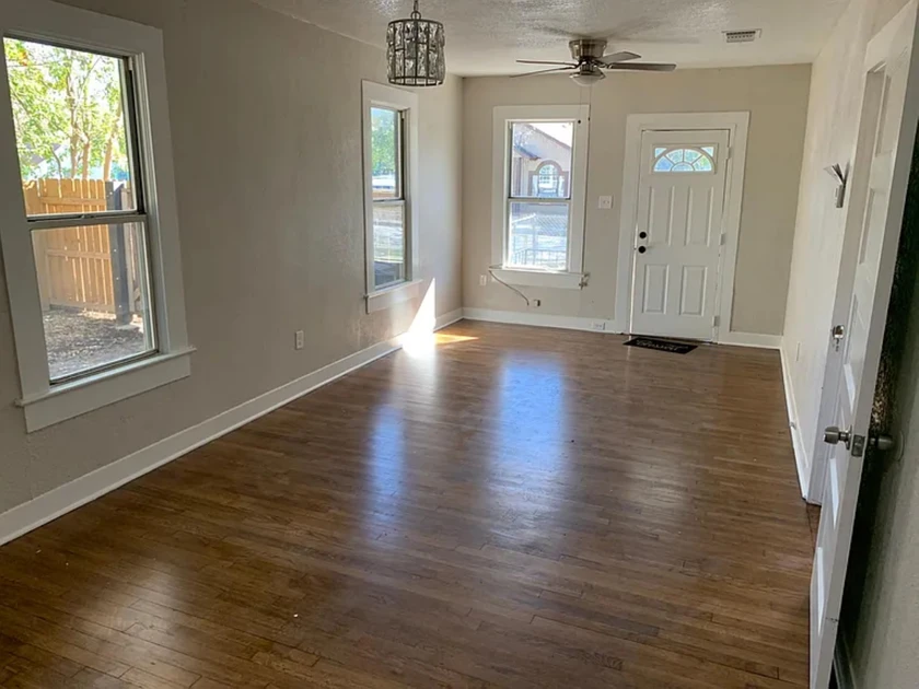 house for rent cleaning and great - $700 thumbnail 3