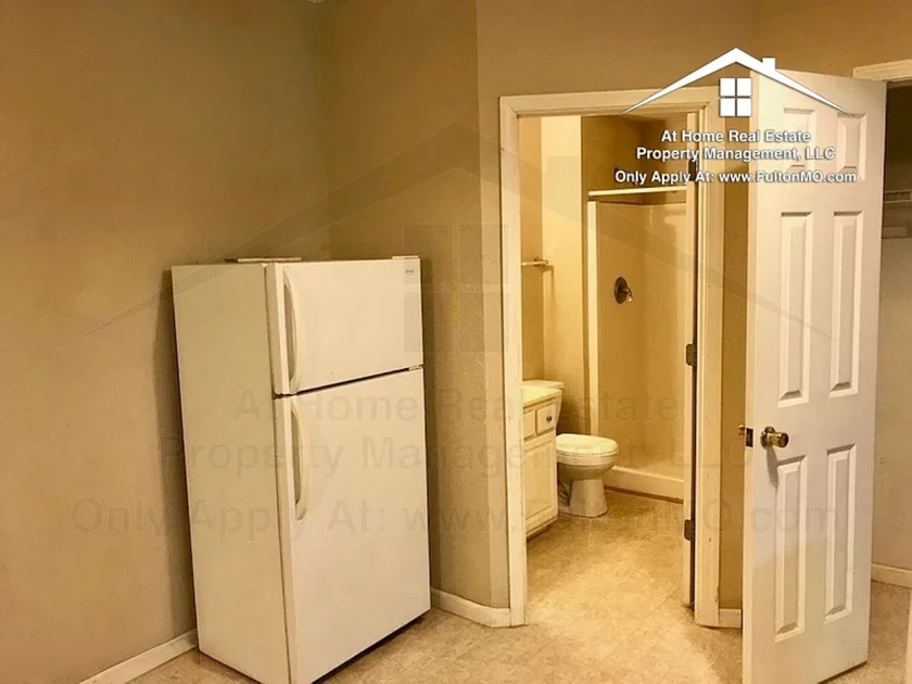 Washer and dryer thumbnail 1