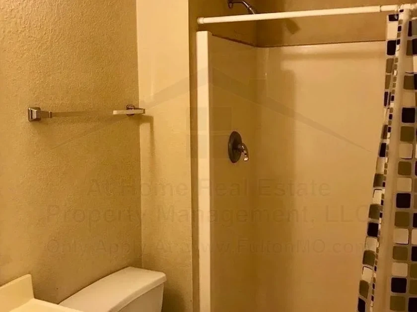 $200 house rent thumbnail 3