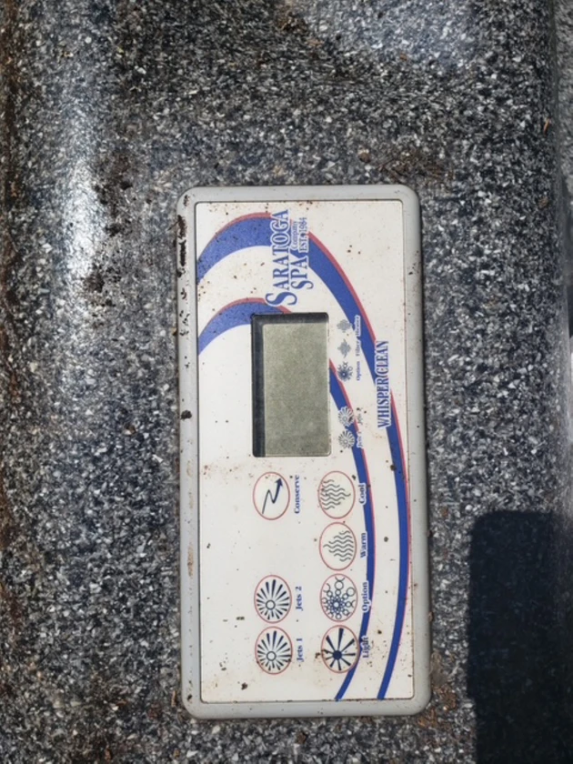 give away: hot tub thumbnail 3