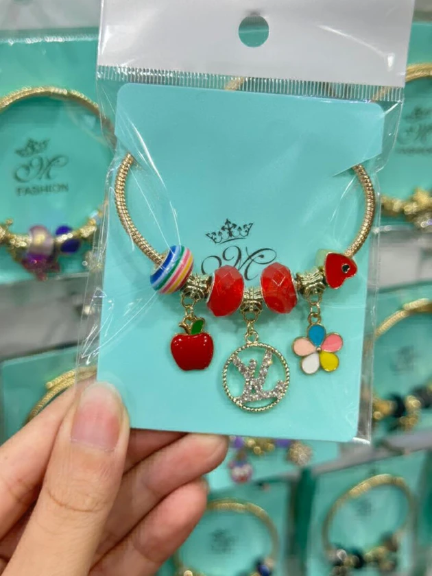 bracelets thumbnail 4