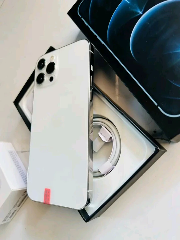 iphone 12 pro max thumbnail 2