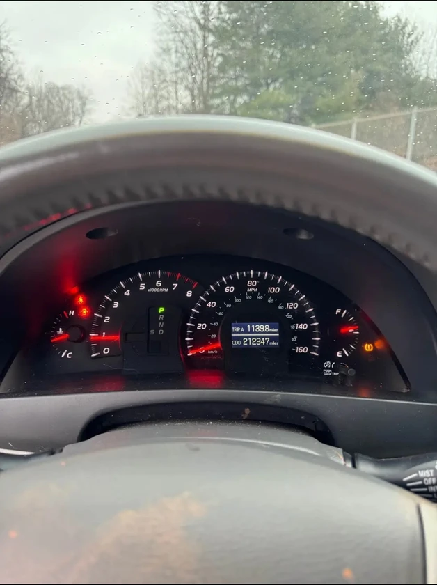 toyota camry - $3,000 thumbnail 2