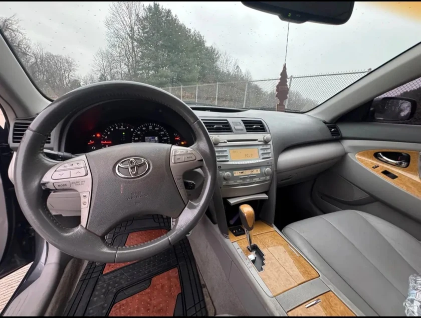toyota camry - $3,000 thumbnail 3