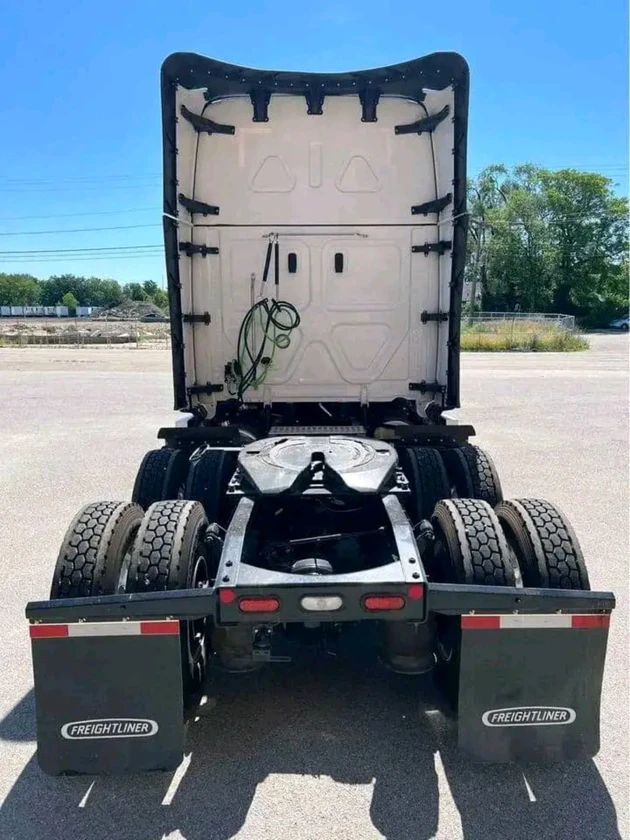 trucks for sale - $25,000 thumbnail 2