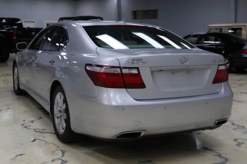 2008 lexus ls460 l thumbnail 3