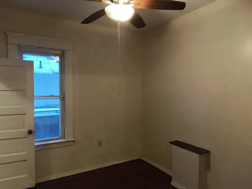 $700 / 1130br - 744sqft - 2bed 1bath thumbnail 3