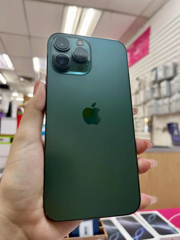 Washer and dryer thumbnail 1