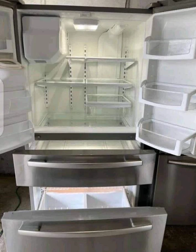 whirlpool refrigerator - $250 thumbnail 2
