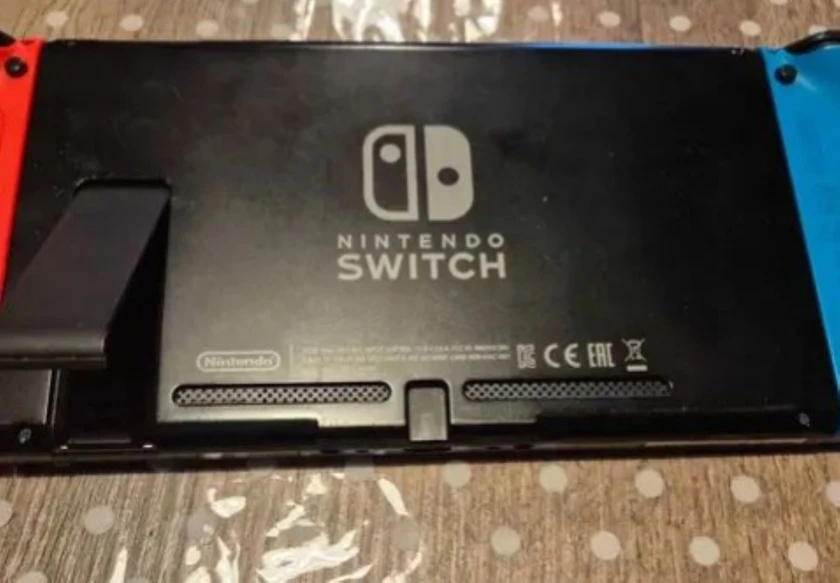 $180 nintendo switch old thumbnail 4