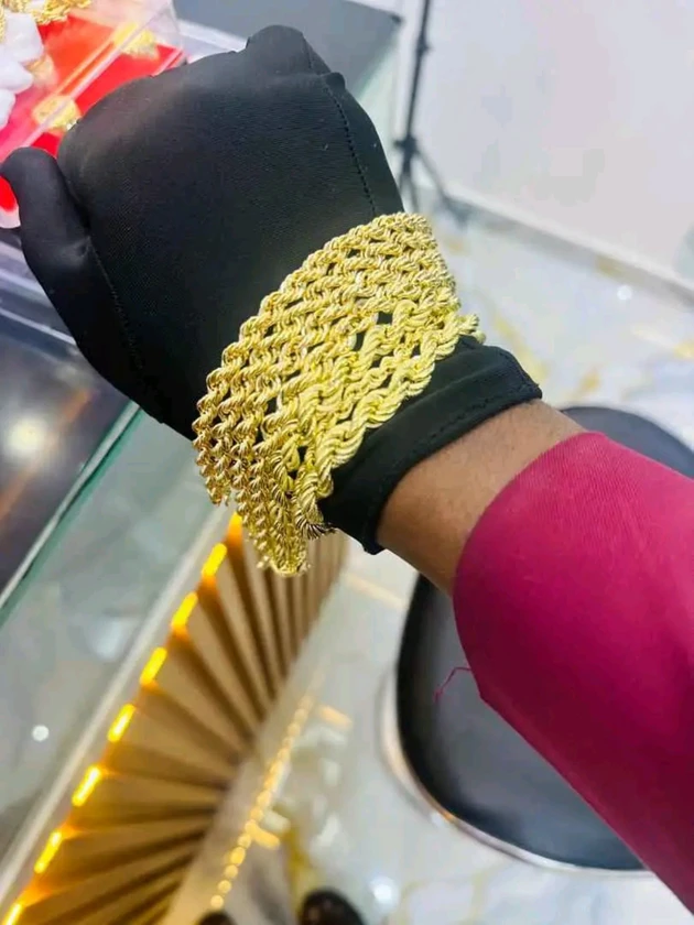 gold chain - $200 thumbnail 2