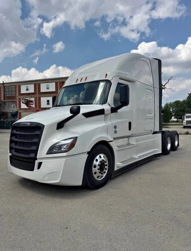 freightliner cascadia available – serious buyers onlyfreightliner cascadia | str thumbnail 3