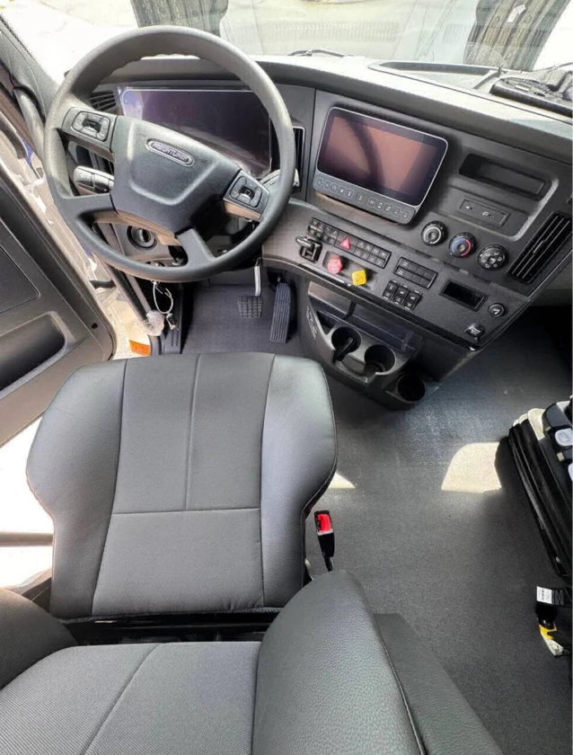 freightliner cascadia available – serious buyers onlyfreightliner cascadia | str thumbnail 4