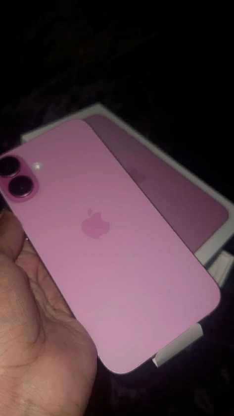 unbox iphone 16 pro pink - $460 thumbnail 2