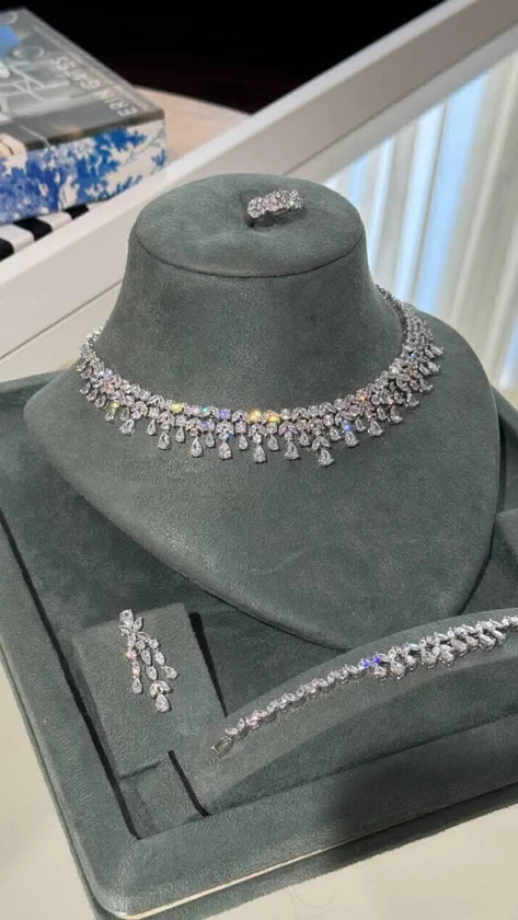 brand new - $200 thumbnail 2