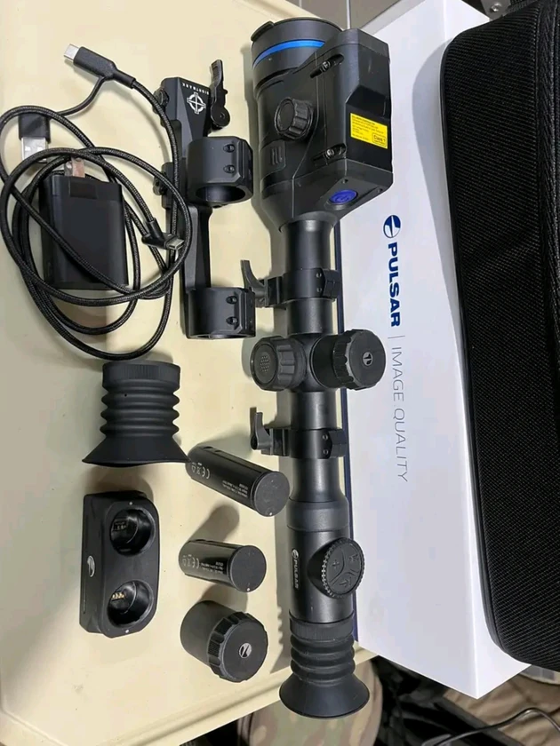 Washer and dryer thumbnail 1