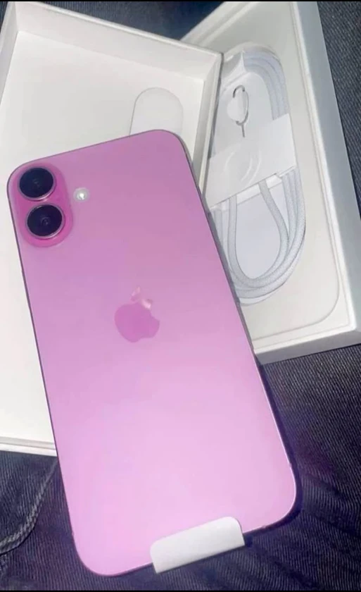 Washer and dryer thumbnail 1