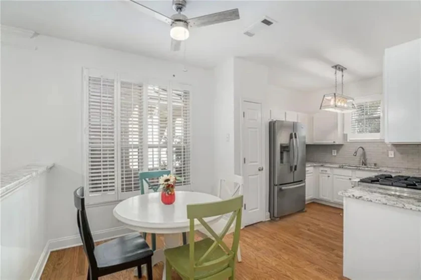 $800 / 2br - 990sqft - move in ready thumbnail 4