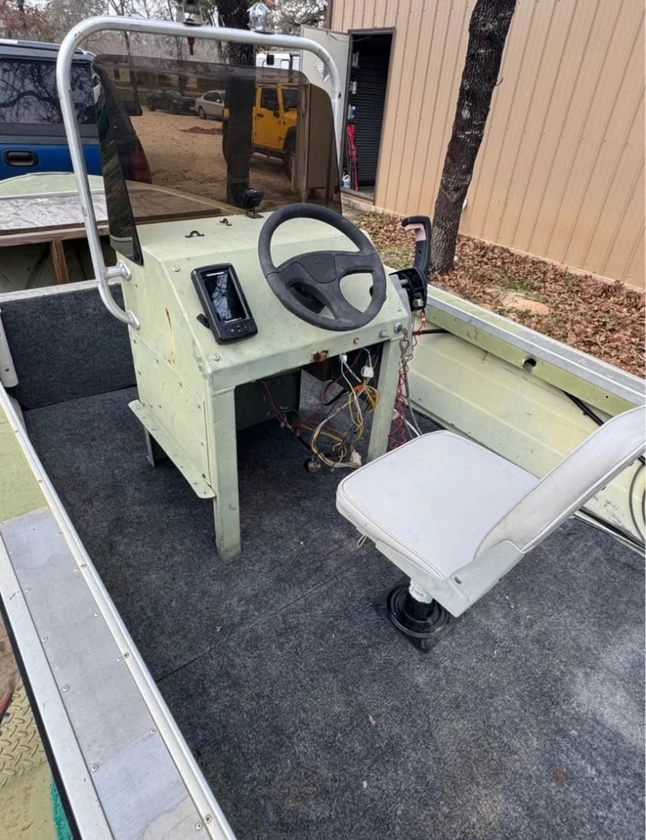 1970 starcraft 14’ aluminum fishing boat mercury 40 - $1,020 thumbnail 5