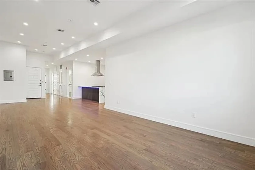 Washer and dryer thumbnail 1