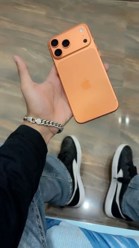 iphone 17pro max - $1,100 thumbnail 7