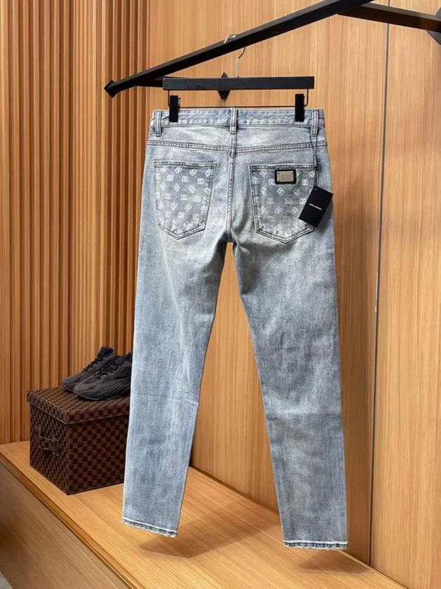 Washer and dryer thumbnail 1