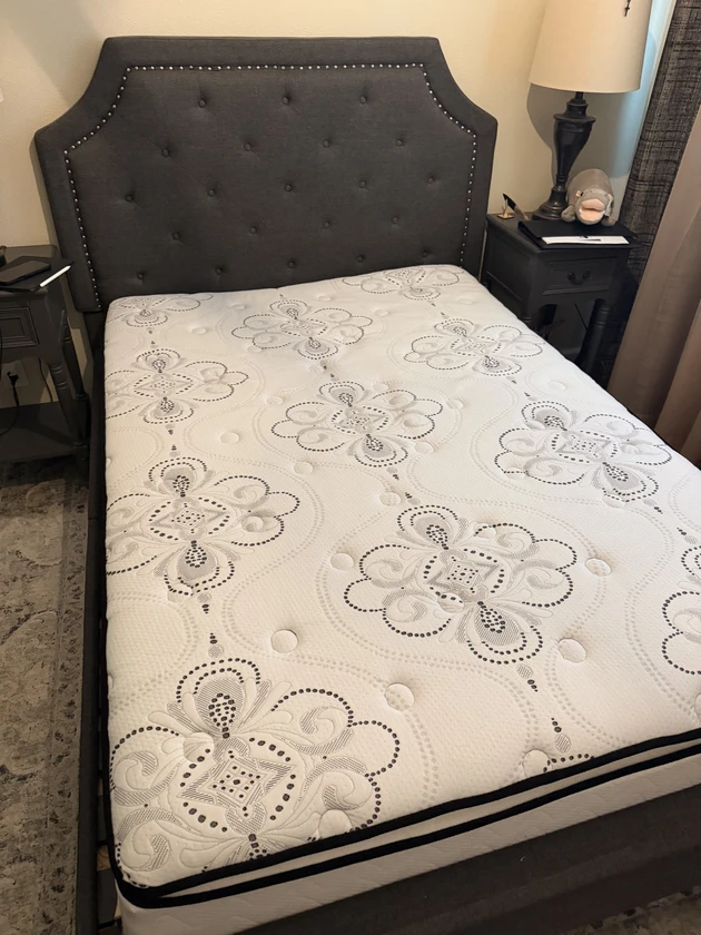 Washer and dryer thumbnail 1