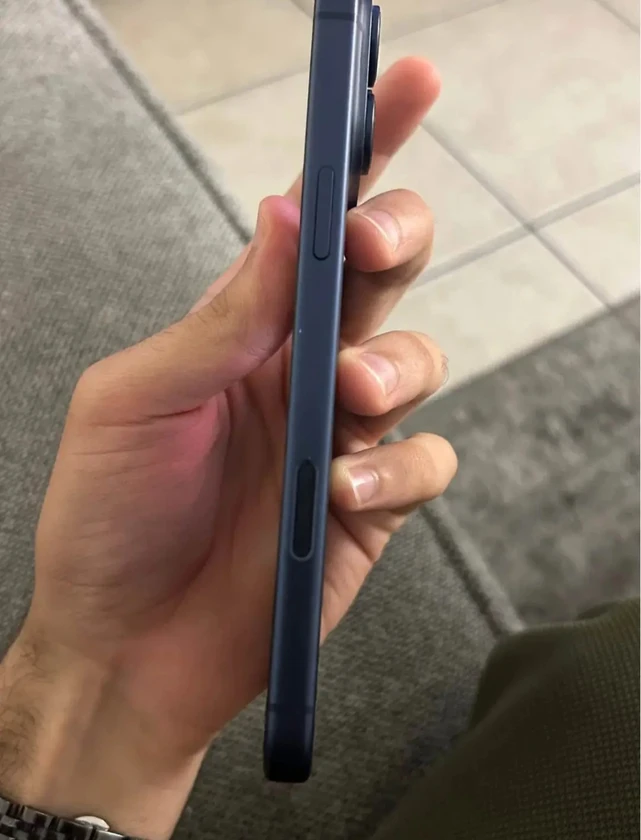 iphone 17 pro max 256gb blue opened box - $850 thumbnail 3