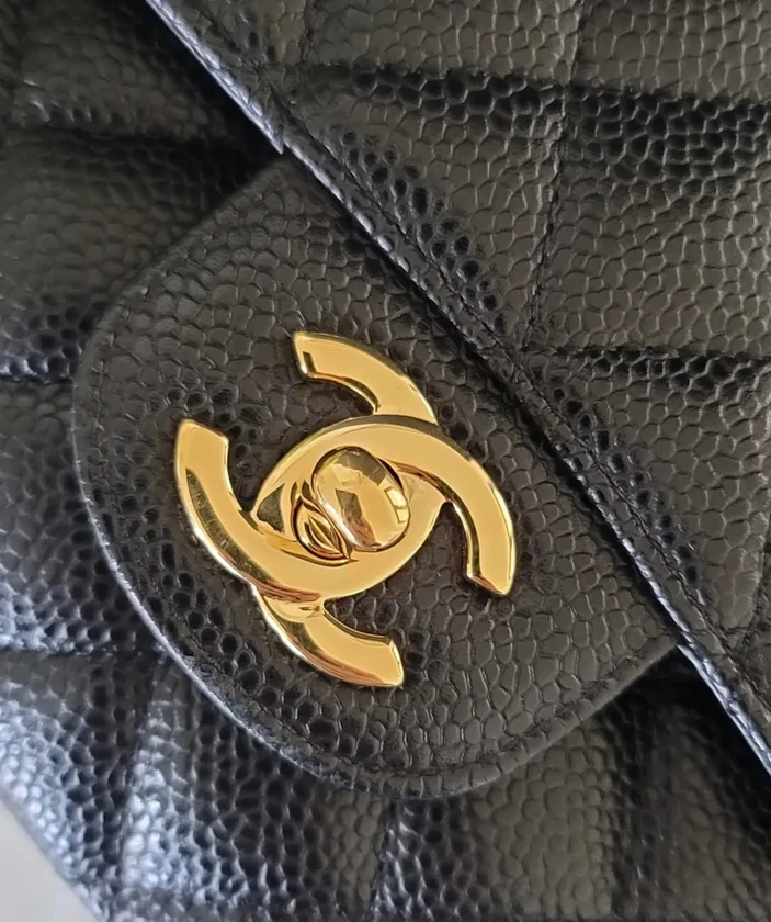 authentic chanel classic medium double flap - black caviar - gold hardware (ghw) thumbnail 6