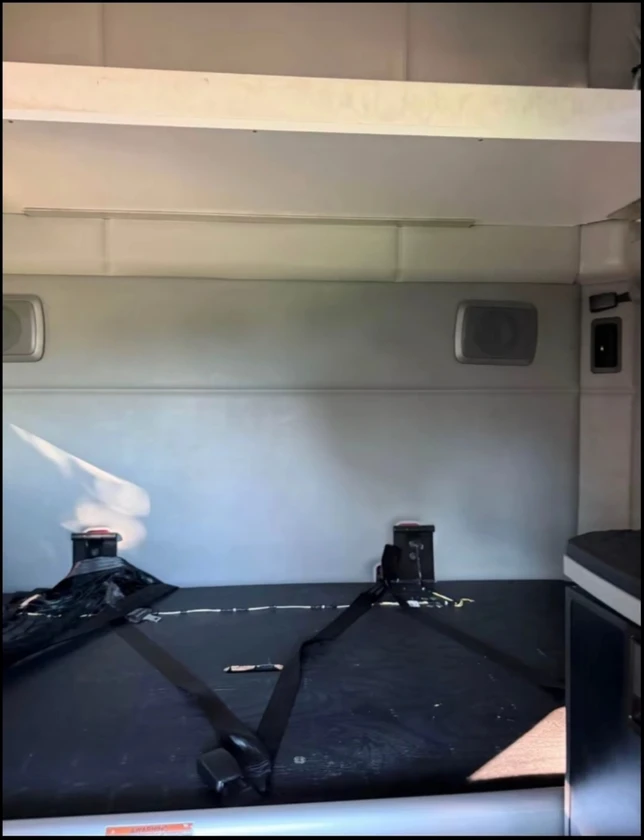 2020 kenworth t680🚛 paccar engine⚙️ automatic transmission📊 374,939 miles✅ ready thumbnail 5