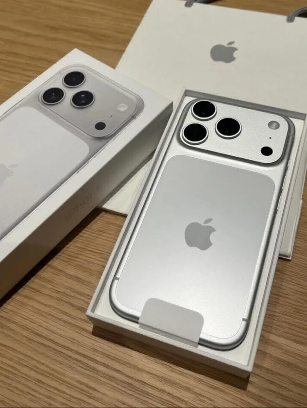 Washer and dryer thumbnail 1