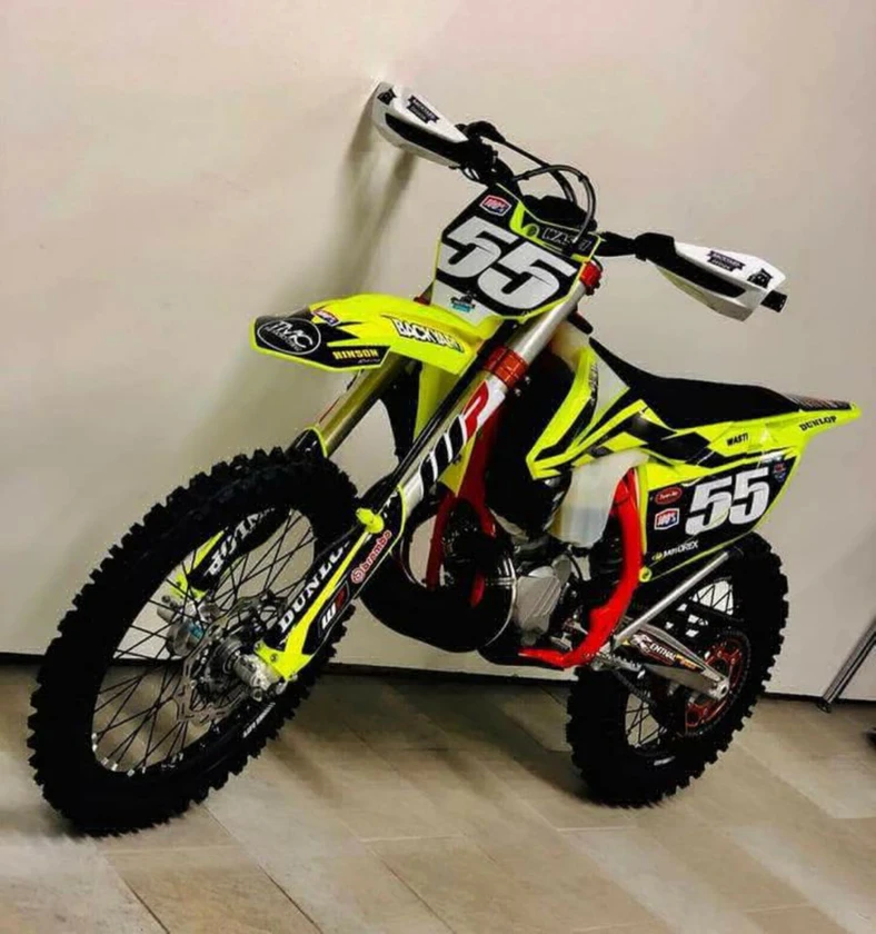 Washer and dryer thumbnail 1