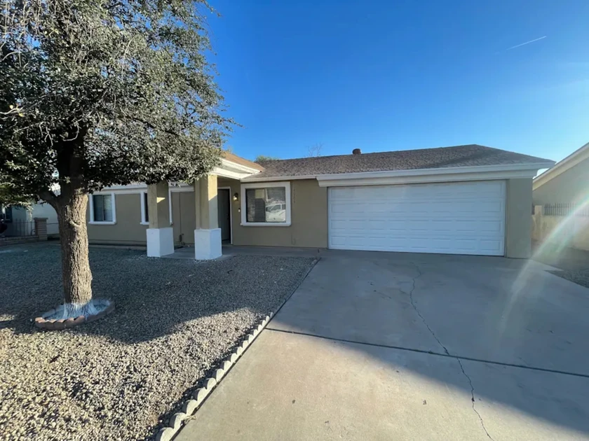 Washer and dryer thumbnail 1