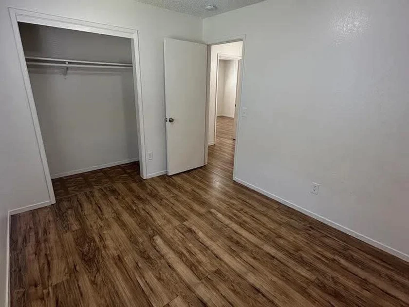 1 bedroom apartment for sale thumbnail 4