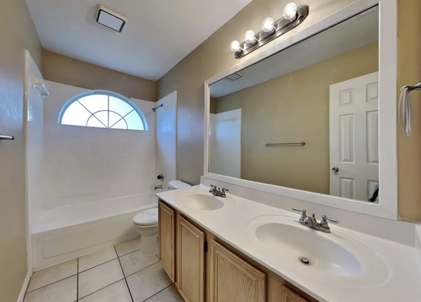 $1,300 / 4br - 2011sqft - 4bed 2bath for rent thumbnail 9