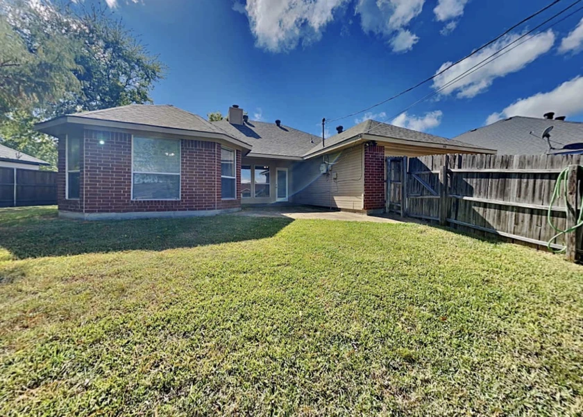 $1,300 / 4br - 2011sqft - 4bed 2bath for rent thumbnail 10