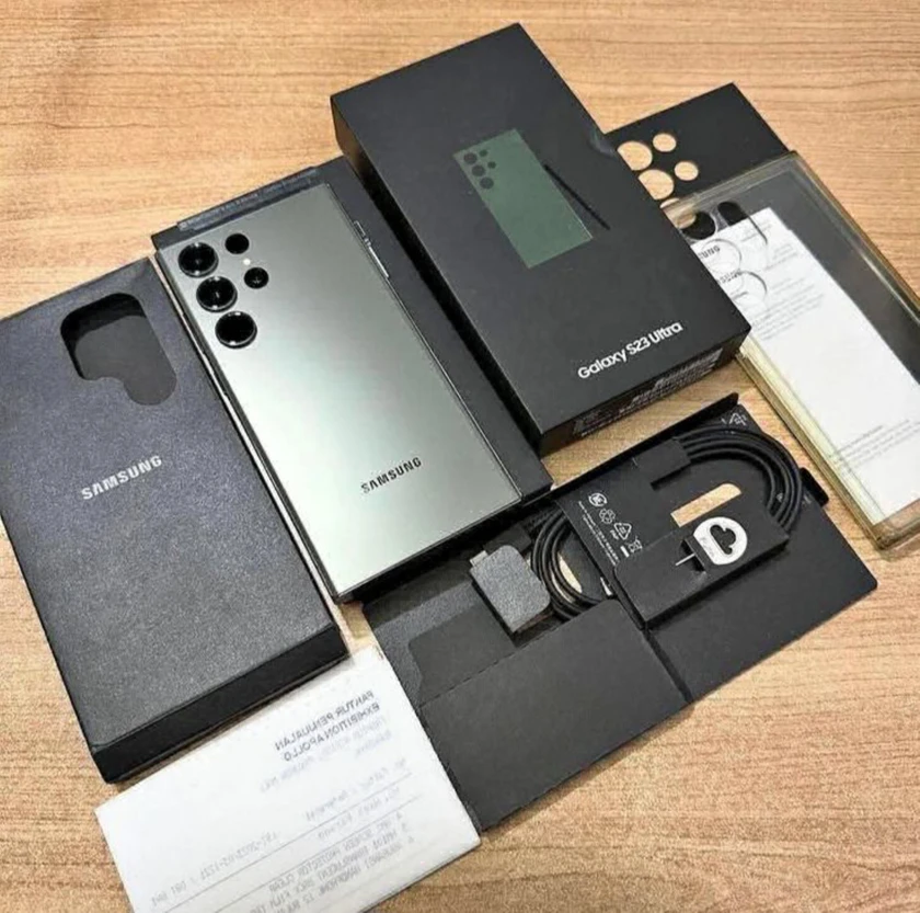 Washer and dryer thumbnail 1