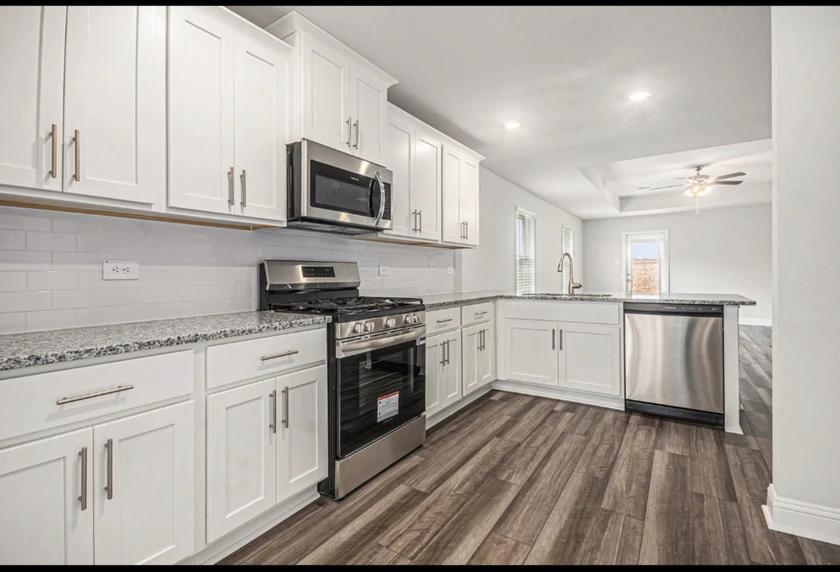 $1,750 / 6517sqft 3bedroom and 2bath house thumbnail 3