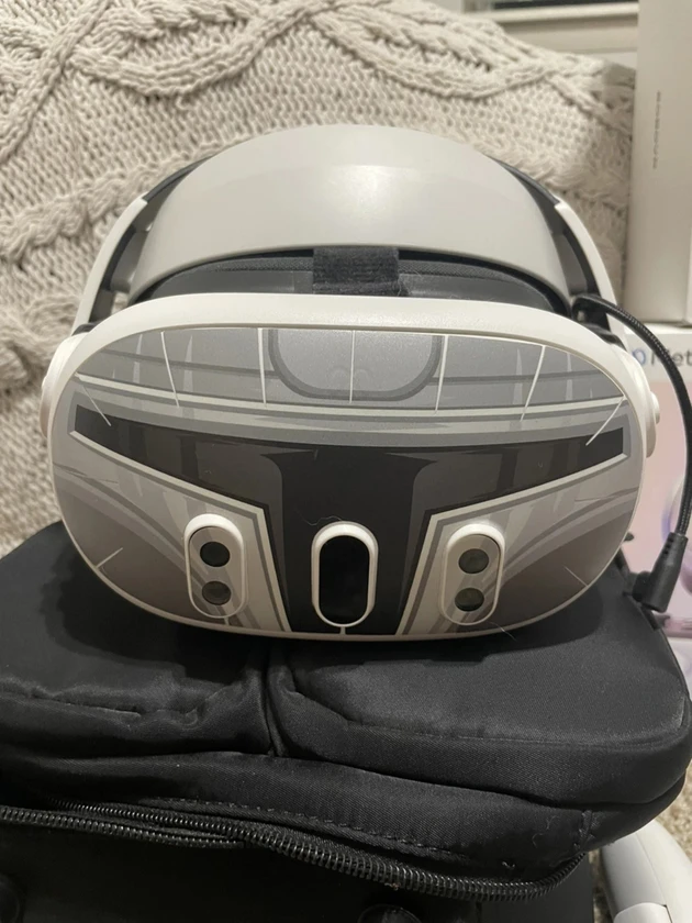 meta quest 3 512gb + accessories bundle - $150 thumbnail 5