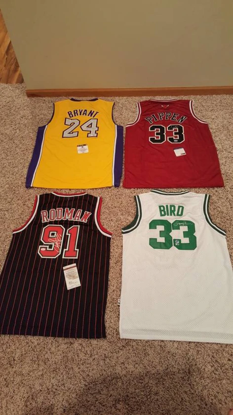 autographed kobe bryant lakers jersey thumbnail 4