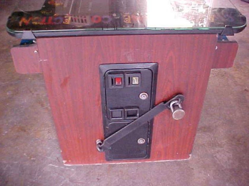 arcade cocktail table 60 games commercial grade - $950 thumbnail 3