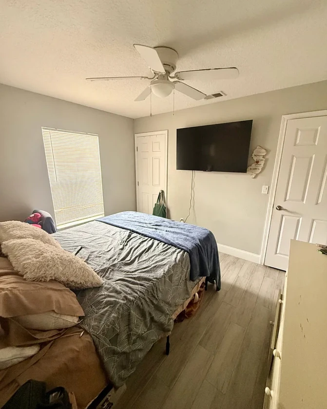 $700 private room with own bathroom available thumbnail 2