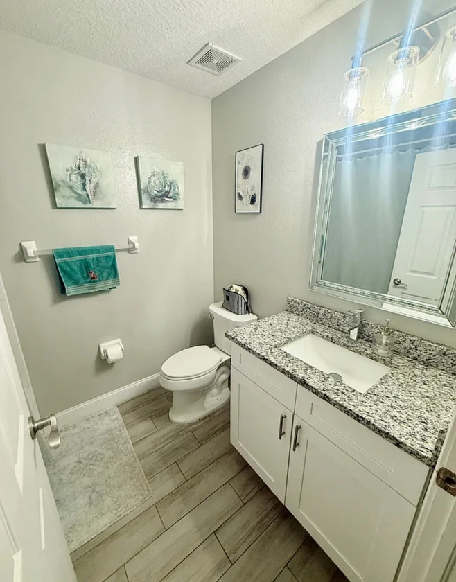 $700 private room with own bathroom available thumbnail 3