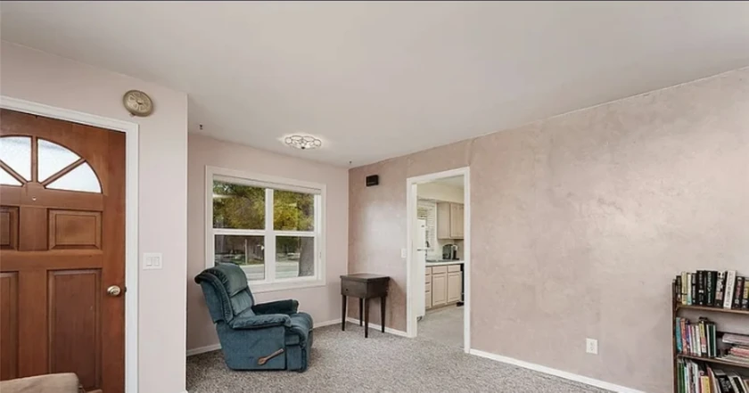 $1,200 / 2br - 893sqft - house for rent thumbnail 3